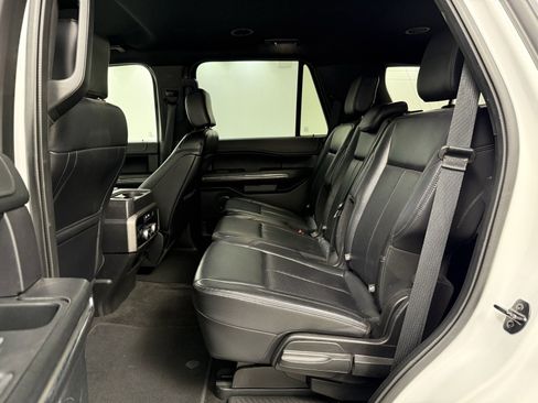 Used 2019 Ford Expedition XLT w/ Equipment Group 201A image 21