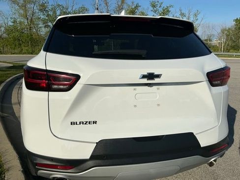 Used 2024 Chevrolet Blazer LT w/ Convenience Package FWD image 10