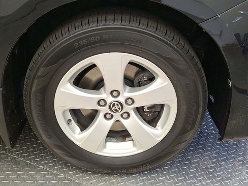 Used 2020 Toyota Sienna L FWD image 26