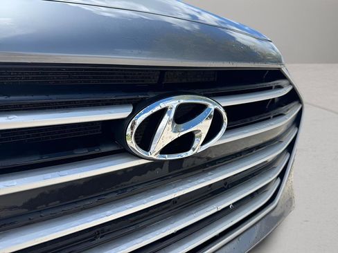 Used 2018 Hyundai Elantra SEL FWD image 11