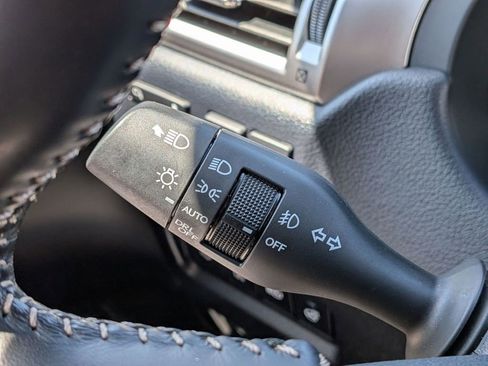 Used 2023 Lexus GX 460 Premium w/ Accessory Package AWD/4WD image 24