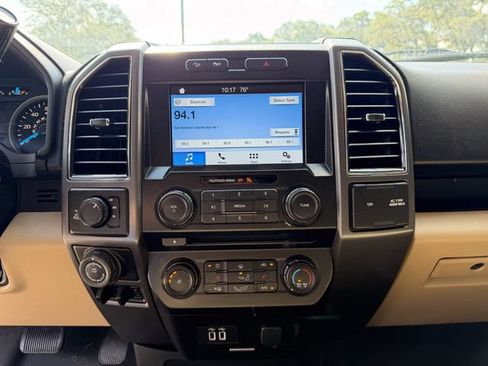 Used 2017 Ford F150 XLT w/ Equipment Group 302A Luxury AWD/4WD image 14
