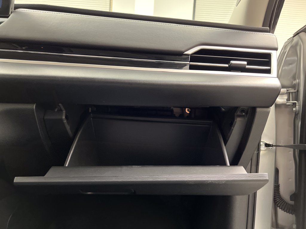 Used 2025 Mitsubishi Outlander SE FWD image 34