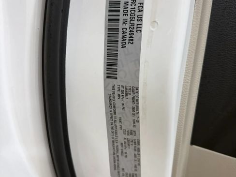Used 2020 Chrysler Voyager LX FWD image 53