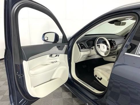 Certified 2025 Volvo XC90 T8 Plus w/ Protection Package Premier AWD/4WD image 27