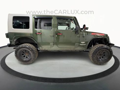Used 2008 Jeep Wrangler Unlimited Sahara w/ Dual Top Group image 8