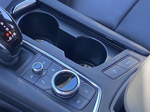 Certified 2025 Cadillac XT5 Premium Luxury image 32