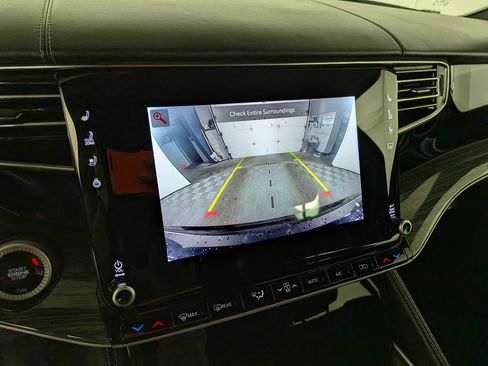 Used 2022 Jeep Wagoneer Series III image 27