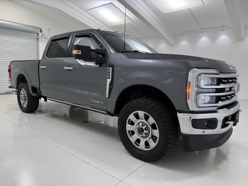 Used 2023 Ford F250 Lariat w/ Lariat Ultimate Package image 1