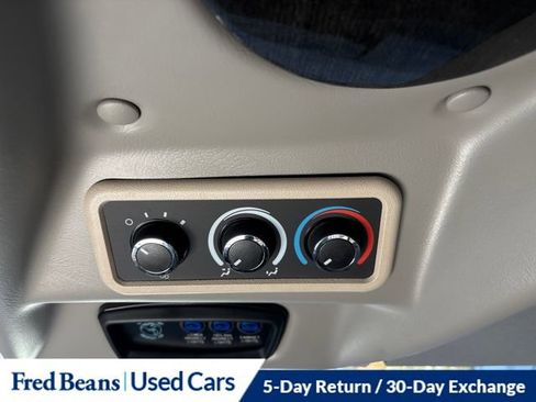 Used 2023 Chevrolet Express 2500 Extended image 13