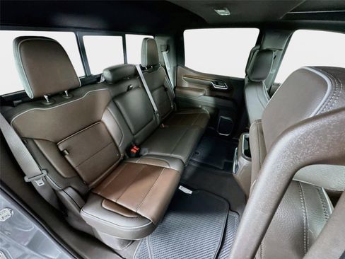Used 2025 GMC Sierra 1500 Denali w/ Denali Reserve Package AWD/4WD image 28