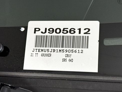 Used 2021 Toyota 4Runner SR5 AWD/4WD image 43