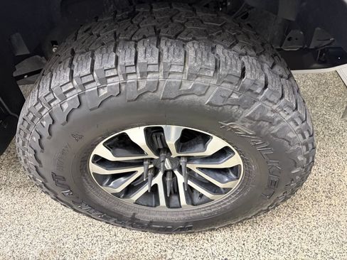 Used 2020 Ford F150 Raptor w/ Equipment Group 801A Mid AWD/4WD image 11