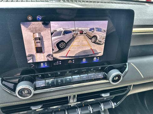 Certified 2024 Chevrolet Colorado ZR2 w/ ZR2 Convenience Package III AWD/4WD image 29
