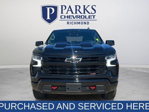 Used 2026 Chevrolet Silverado 1500 LT Trail Boss w/ Convenience Package II AWD/4WD image 2