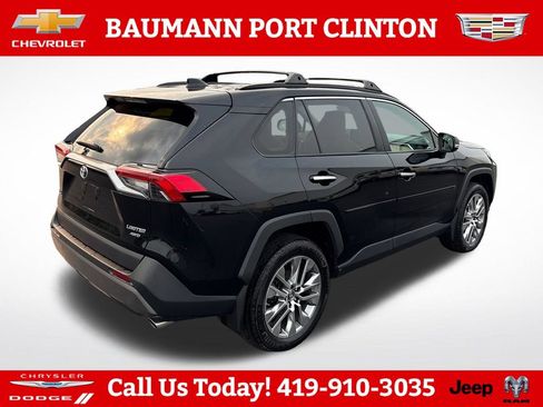 Used 2019 Toyota RAV4 Limited AWD/4WD image 5
