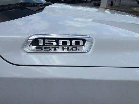 Used 2025 RAM 1500 Limited AWD/4WD image 8