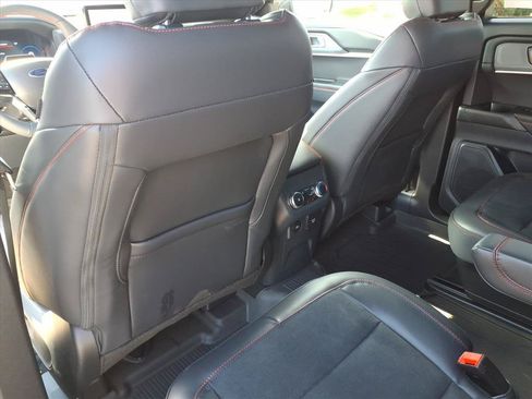 Certified 2025 Ford Explorer ST AWD/4WD image 9