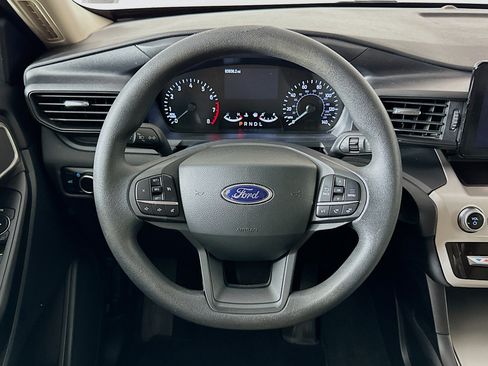 Used 2023 Ford Explorer 4WD image 18