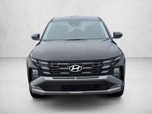 Used 2026 Hyundai Tucson SE FWD image 2