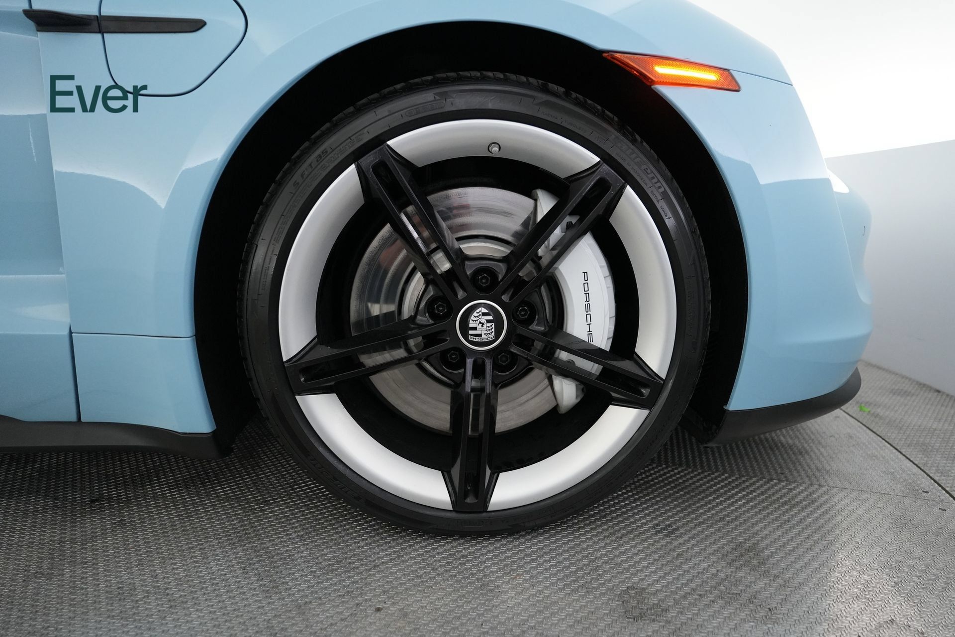 Used 2023 Porsche Taycan RWD image 20