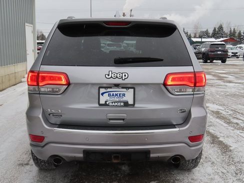 Used 2017 Jeep Grand Cherokee Overland w/ Jeep Active Safety Group image 12