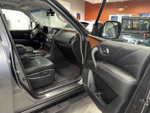 Used 2017 INFINITI QX80 4WD w/ Deluxe Technology Package image 48