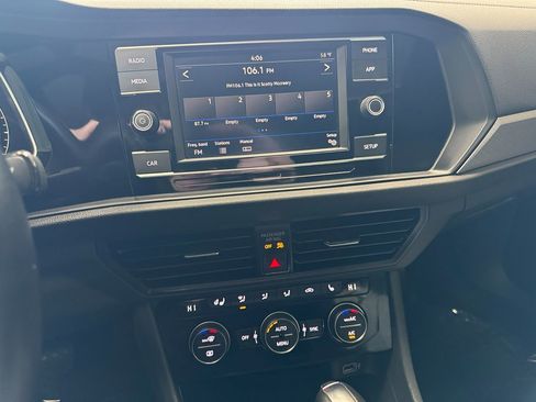 Used 2019 Volkswagen Jetta R-Line w/ R-Line Cold Weather Package image 26