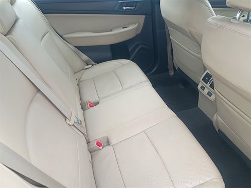 Used 2017 Subaru Legacy 2.5i Limited image 13