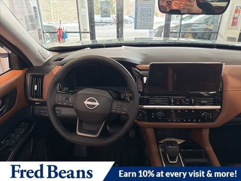 New 2026 Nissan Pathfinder Platinum w/ Cargo Package image 9