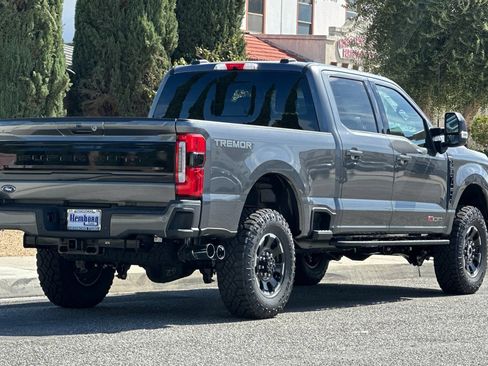 New 2026 Ford F250 Platinum w/ Tremor Off-Road Package AWD/4WD image 4