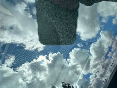 Used 2019 BMW 330i Sedan w/ Convenience Package image 17