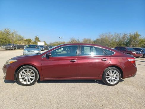 Used 2013 Toyota Avalon XLE Touring image 2