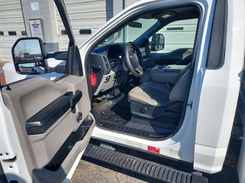 Used 2017 Ford F250 XL image 10