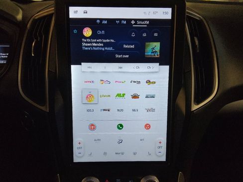 Used 2024 Ford Edge SEL image 25