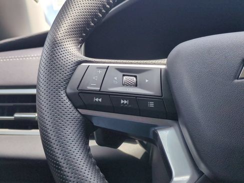 Used 2025 Mitsubishi Outlander SE AWD/4WD image 21