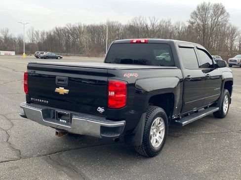 Used 2017 Chevrolet Silverado 1500 LT AWD/4WD image 3