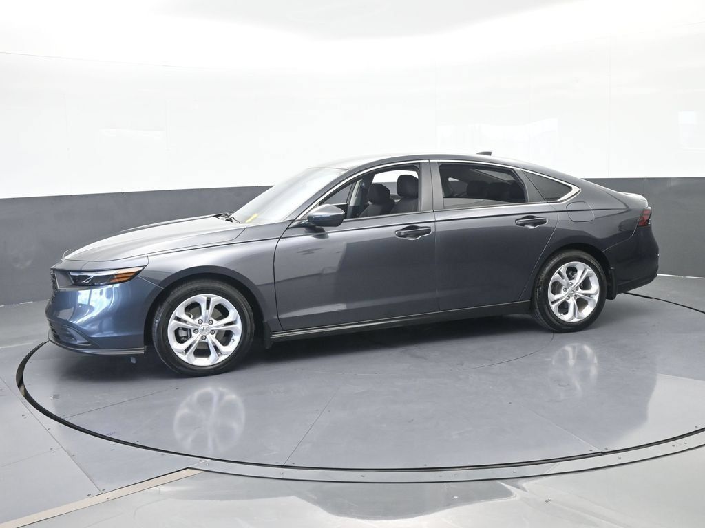 Used 2025 Honda Accord LX image 2