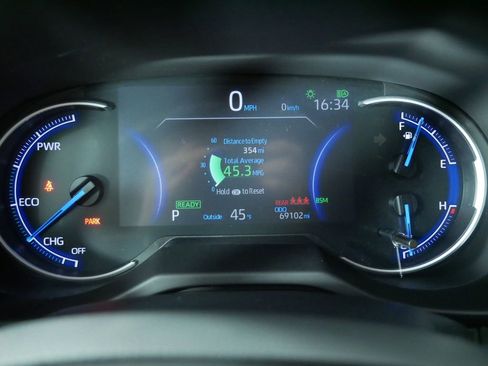 Used 2024 Toyota RAV4 XLE image 27