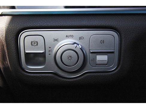 Used 2023 Mercedes-Benz GLS 450 4MATIC image 20