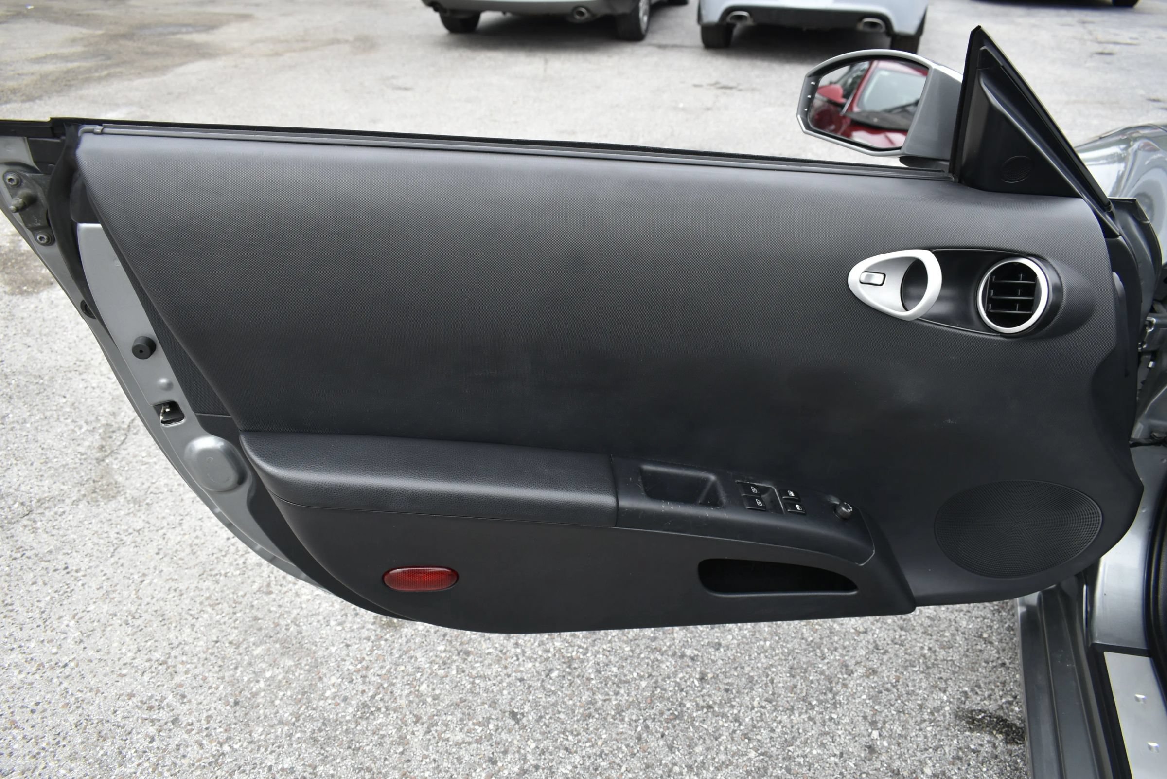 Used 2004 Nissan 350Z Touring RWD image 12