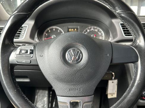 Used 2015 Volkswagen Passat 1.8T FWD image 20