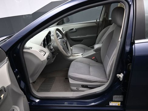 Used 2011 Chevrolet Malibu LS w/ LPO, Protection Package FWD image 9