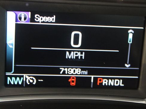 Used 2018 Chevrolet Malibu LT image 16