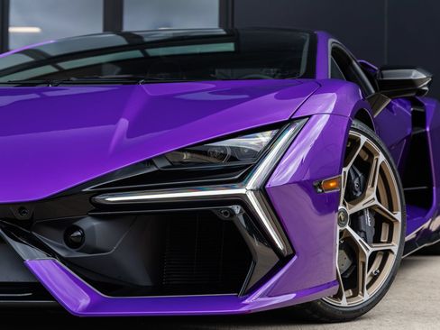 Used 2026 Lamborghini Revuelto AWD/4WD image 25