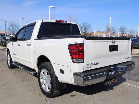 Used 2013 Nissan Titan SL w/ Moonroof Pkg image 5