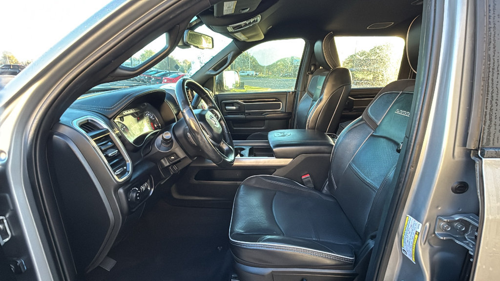 Used 2020 RAM 2500 Laramie w/ Night Edition AWD/4WD image 24
