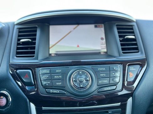 Used 2015 Nissan Pathfinder SL w/ SL Premium Package image 26