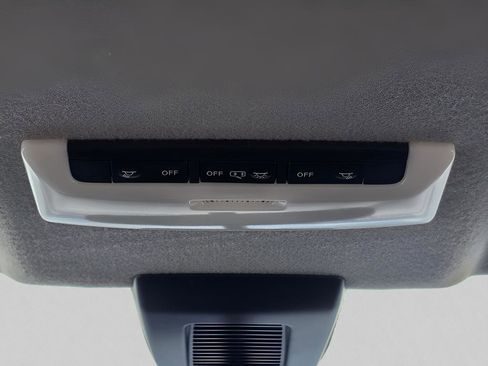 Used 2023 Nissan Kicks SV image 26