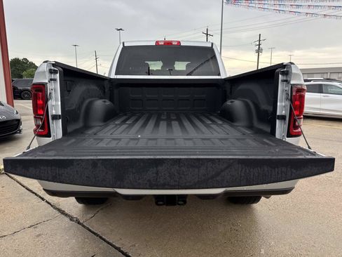 Used 2026 RAM 2500 Big Horn AWD/4WD image 8